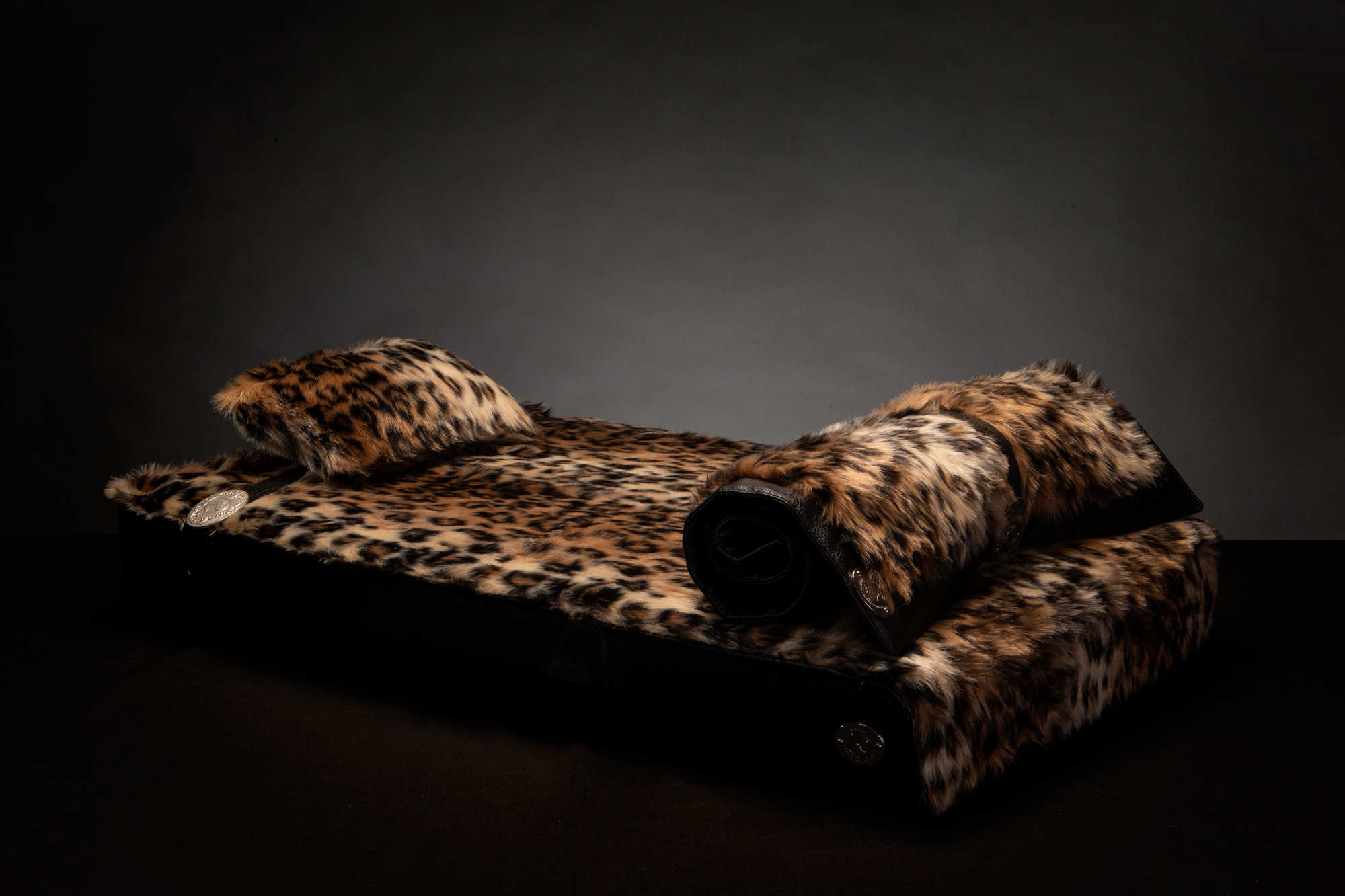 Luxury Go-To Bed – TIGER 3